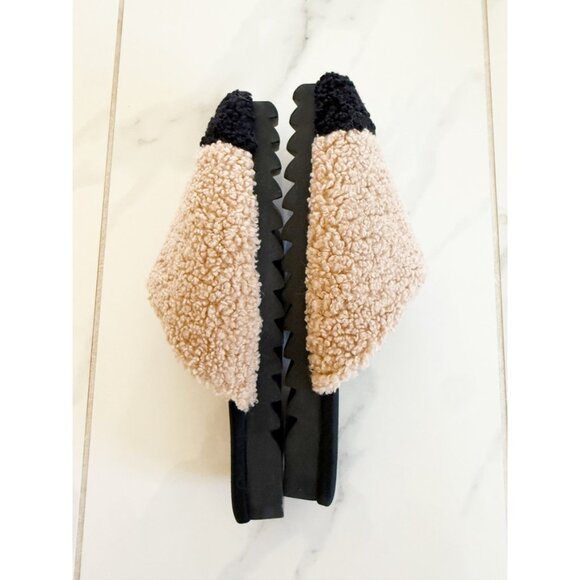 ROAM Shearling Slippers Mules Slides Sz 6 Tan/Black - Picture 4 of 8